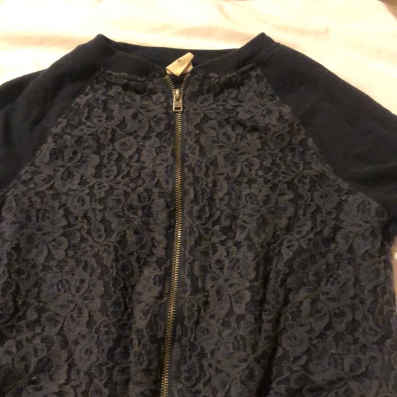 Jacket - Picture 2 of 6